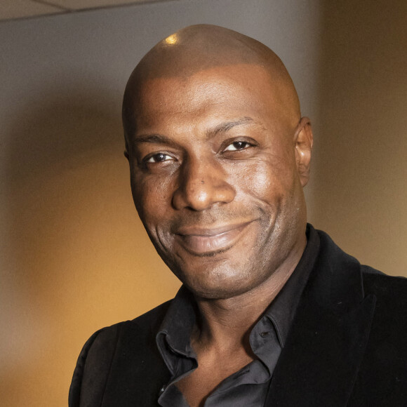 Exclusif - Harry Roselmack - Backstage de l'enregistrement de l'émission "Les Grosses Têtes", présentée par Laurent Ruquier et diffuséele 19 décembre sur France 2. Le 8 décembre 2020 © Jack Tribeca / Bestimage 
