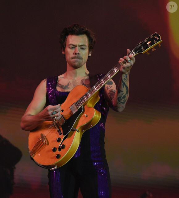 Harry Styles en concert au "War Memorial Park" à Coventry, le 29 mai 2022.