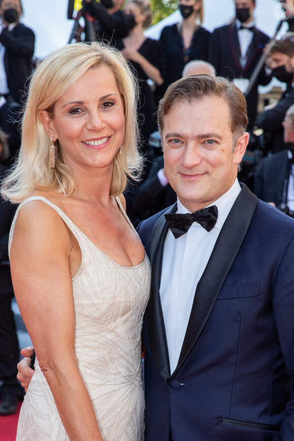 Laurence Ferrari et son mari renaud Capuçon - Montée des marches du film " Benedetta " lors du 74ème Festival International du Film de Cannes. © Borde-Jacovides-Moreau / Bestimage