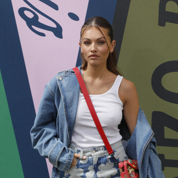 Thylane Blondeau - Photocall des people au défilé de mode homme Kenzo printemps / été au Lycée Carnot à Paris. © Veeren-Christophe Clovis/Bestimage 