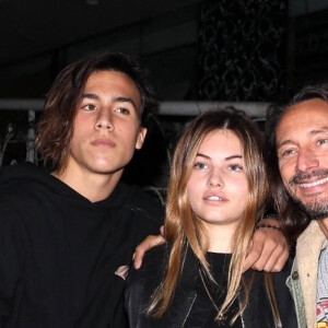 Bob Sinclar, sa femme I.Sinclar et leur fils Raphael Le Friant sont allés dîner avec Thylane Blondeau au restaurant Madeo à Hollywood, le 20 novembre 2017. 