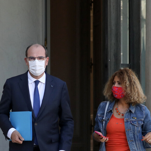 Le premier ministre Jean Castex accompagné de Mayada Boulos à la sortie du conseil des ministres, le 8 septembre 2021, au palais de l'Elysée, à Paris. © Stéphane Lemouton / Bestimage
