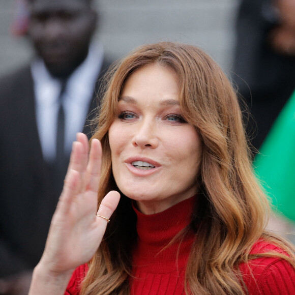 Carla Bruni-Sarkozy - Arrivées au défilé de mode Hommes printemps-été "AMI" au Sacré Coeur à Paris. Le 23 juin 2022 © Veeren-Christophe Clovis / Bestimage 