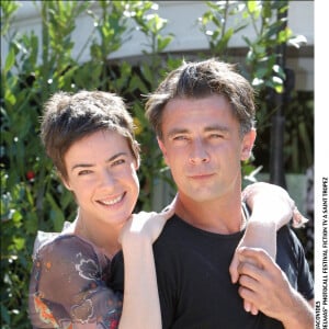 Frédéric Deban et Bénédicte Delmas - Photocall de "Sous le soleil" au festival de télé à Saint-Tropez le 22 septembre 2003