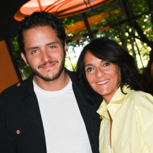 Exclusif - Florence Foresti et son nouveau compagnon l'humoriste Suisse, Alexandre Kominek - 100e du spectacle de Vincent Dedienne "Un soir de gala" aux théâtre Marigny à Paris. © Coadic Guirec/Bestimage