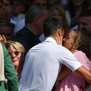 Novak Djokovic et sa femme Jelena lors de la finale du tournoi de Wimbledon, le 10 juillet 2022.