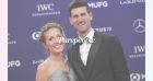 Novak Djokovic traité d'antivax par un célèbre journaliste : sa femme Jelena le défend férocement !