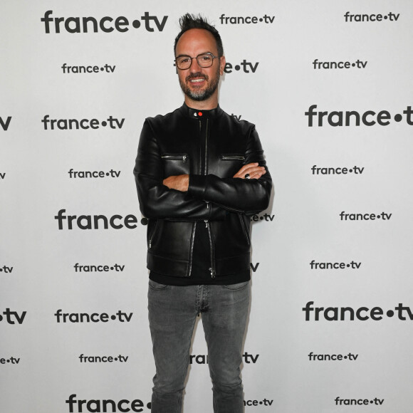 Jarry au photocall pour la conférence de presse de rentrée de France TV à la Grande Halle de la Villette à Paris, France, le 6 juillet 2022. © Coadic Guirec/Bestimage 