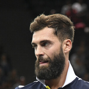 Benoît Paire contre R. Gasquet au 1er tour du tournoi "Rolex Paris Masters 2017" sur le court central (Simple Hommes) à Paris, le 30 octobre 2017. R. Gasquet a battu B. Paire (6-3, 4-6, 6-4). © Veeren - Perusseau/Bestimage 