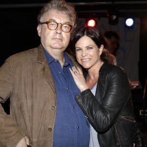 Dominique Besnehard et Charlotte Valandrey - People en backstage du concert de Charlotte Valandrey au bateau théâtre "Le Nez Rouge" à Paris le 1er juin 2018.  © Cédric Perrin/Bestimage