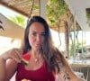 Kelly Helard en vacances en Grèce