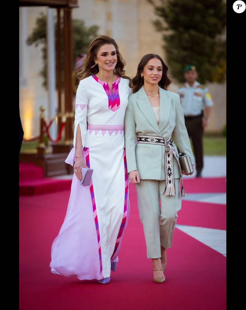 La reine Rania et sa fille la princesse Iman - Photos officielles de la famille royale de Jordanie, à l&#039;occasion des fiançailles de la princesse Iman. Le 6 juillet 2022