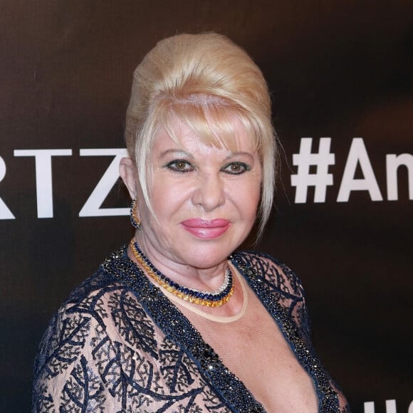 Ivana Trump, la première femme de l'ancien président américain D. Trump, et mère de trois de ses enfants, est décédée jeudi à l'âge de 73 ans.