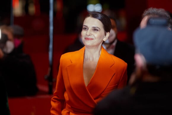 Juliette Binoche - Red Carpet de la première du film "Avec amour et acharnement" lors de la 72ème édition du festival international du film de Berlin le 12 février 2022. 
