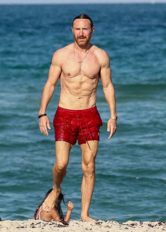 David Guetta à la plage à Miami le 26 mai 2021. 
