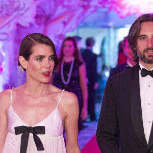 Charlotte Casiraghi et son mari Dimitri Rassam lors du Bal de la Rose 2022 au Sporting Club de Monaco. Le 8 juillet 2022. © Cyril Moreau / Pool Monaco / Bestimage