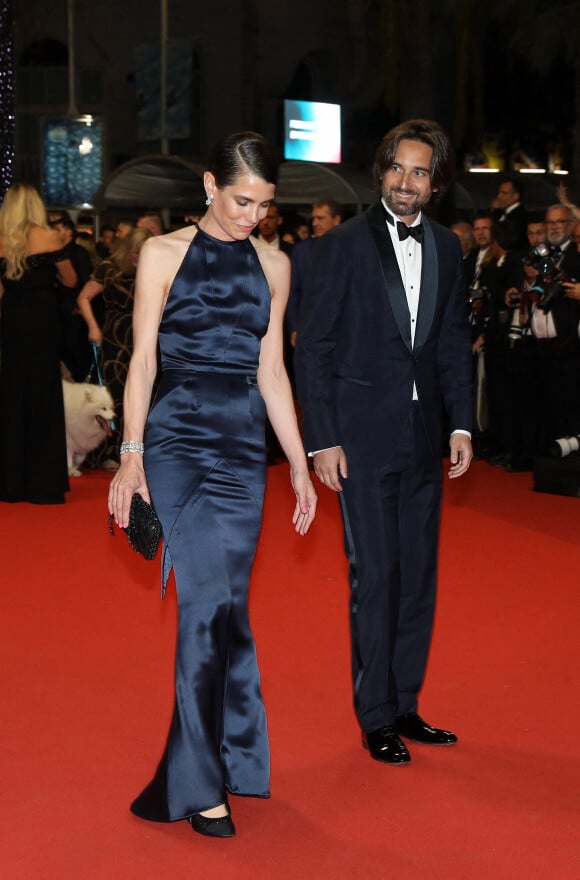 Charlotte Casiraghi et son mari Dimitri Rassam - Montée des marches du film "Frère et Soeur" lors du 75e Festival de Cannes. Le 20 mai 2022. © Dominique Jacovides / Bestimage 