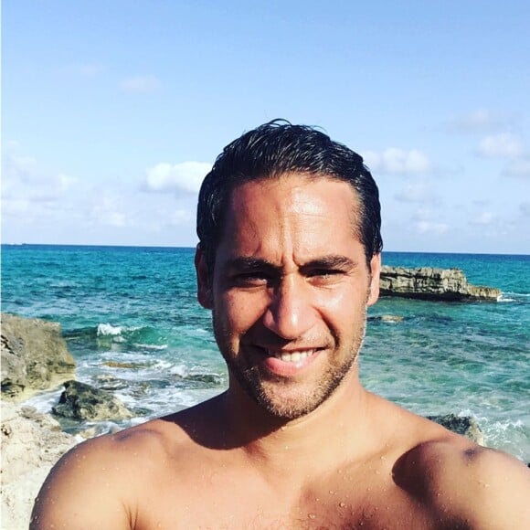 Julien Benedetto, journaliste de France 2, affiche son physique de rêve sur Instagram.