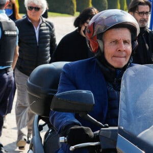 Patrick Poivre d'Arvor - Sorties de l'hommage funèbre à Jacques Perrin aux Invalides à Paris, France, le 29 avril 2022. © Christophe Clovis/Bestimage