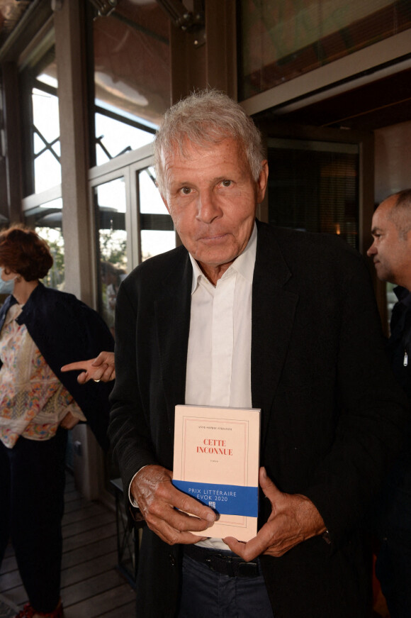 Exclusif - Patrick Poivre d'Arvor (PPDA) - Remise du prix "Evok le Prix Littéraire" à l'hôtel Brach à Paris. Le 29 juin 2020. © Rachid Bellak / Bestimage 