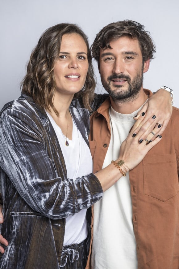Exclusif - Jeremy Frerot et sa femme Laure Manaudou - Backstage - Enregistrement de l'émission "La Chanson secrète 11" à Paris.© Cyril Moreau / Bestimage 