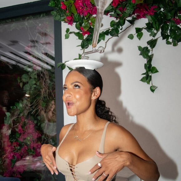 Exclusif - No Web - Christina Milian - People dînent au restaurant "Gioia" avant de faire la fête au VIP Room à Saint-Tropez  Hippolyte Hamonet/Bestimage