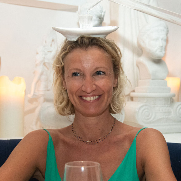 Exclusif - No Web - Alexandra Lamy - People dînent au restaurant "Gioia" avant de faire la fête au VIP Room à Saint-Tropez le 28 juillet 2022. © Hippolyte Hamonet/Bestimage