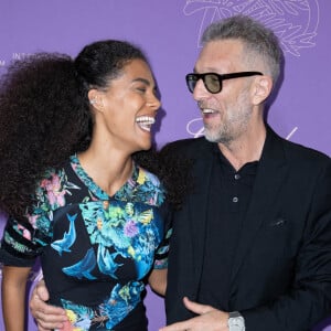 Tina Kunakey et son mari Vincent Cassel - Photocall du dîner du 75ème Festival International du Film de Cannes. © Olivier Borde / Bestimage 