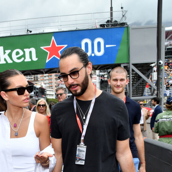 Thylane Blondeau et son fiancé Benjamin Attal lors du Grand Prix de Monaco 2022 de F1, à Monaco, le 29 mai 2022. © Bruno Bebert/Bestimage 