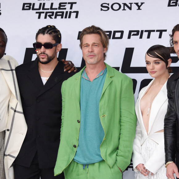 Brian Tyree Henry, Bad Bunny, Brad Pitt, Joey King, Aaron Taylor-Johnson et Zazie Beetz à la première du film "Bullet Train" à Los Angeles, le 1er août 2022. 