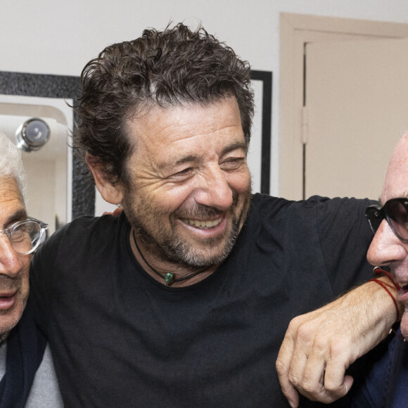 Michel Boujenah, Patrick Bruel, Gérard Presgurvic - Le triomphe de Patrick Bruel avec 6 rappels (les locations étaient complètes) en concert en acoustique au théâtre de Verdure pour l'ouverture du festival de Ramatuelle le 1er aout 2022. © Cyril Bruneau/Festival de Ramatuelle/Bestimage 