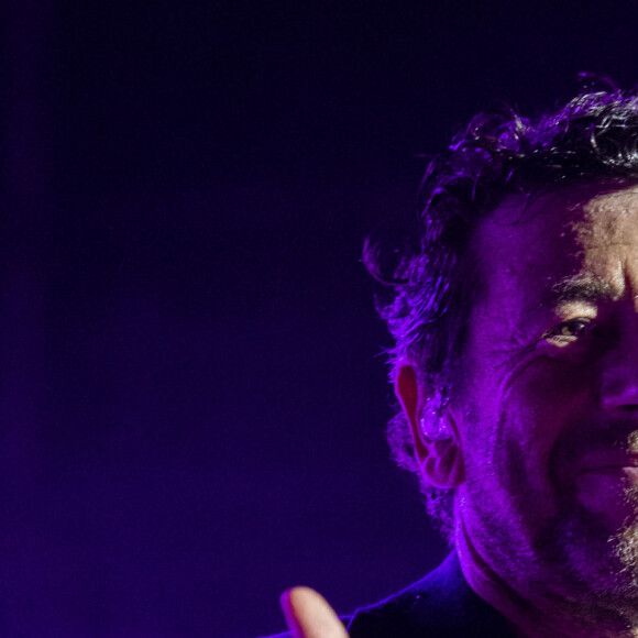 Patrick Bruel - Le triomphe de Patrick Bruel avec 6 rappels (les locations étaient complètes) en concert en acoustique au théâtre de Verdure pour l'ouverture du festival de Ramatuelle le 1er aout 2022. © Cyril Bruneau/Festival de Ramatuelle/Bestimage 