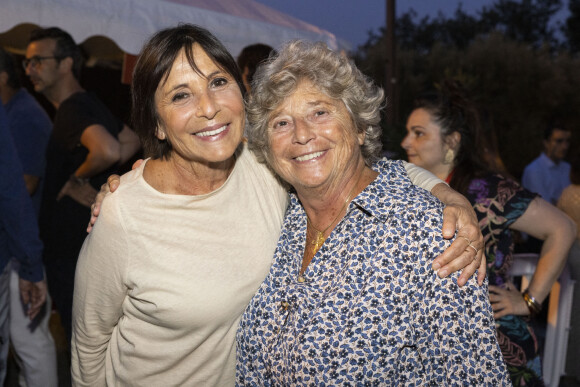 Véronique Morali, Jacqueline Franjou - Le triomphe de Patrick Bruel avec 6 rappels (les locations étaient complètes) en concert en acoustique au théâtre de Verdure pour l'ouverture du festival de Ramatuelle le 1er aout 2022. © Cyril Bruneau/Festival de Ramatuelle/Bestimage 