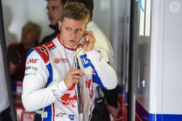 Mick Schumacher au Grand prix d'Émilie-Romagne sur le circuit d'Imola en Italie.