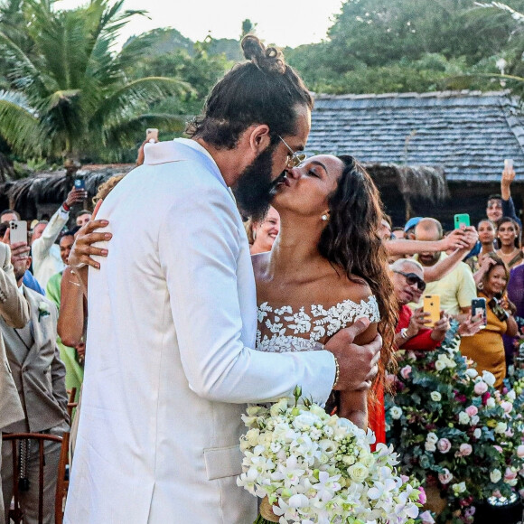 Exclusif - Lais Ribeiro et Joakim Noah - Joakim Noah et Lais Ribeiro se sont mariés devant leurs amis et leur famille sur la plage de Trancoso au Brésil.