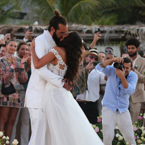 Exclusif - Jenaye Noah, Joakim Noah, Lais Ribeiro - Joakim Noah et Lais Ribeiro se sont mariés devant leurs amis et leur famille sur la plage de Trancoso au Brésil le 13 juillet 2022.