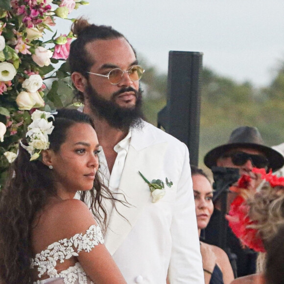 Exclusif - Joakim Noah, Lais Ribeiro - Joakim Noah et Lais Ribeiro se sont mariés devant leurs amis et leur famille sur la plage de Trancoso au Brésil le 13 juillet 2022.