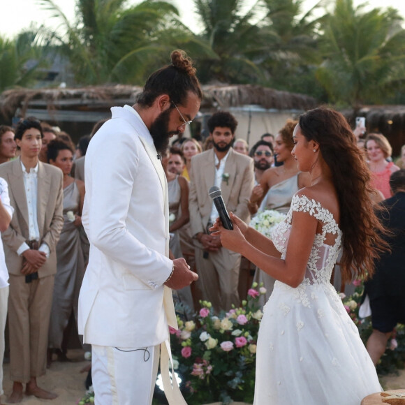 Exclusif - Joakim Noah, Lais Ribeiro - Joakim Noah et Lais Ribeiro se sont mariés devant leurs amis et leur famille sur la plage de Trancoso au Brésil le 13 juillet 2022.