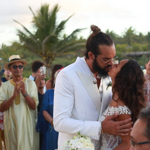 Exclusif - Joakim Noah, Lais Ribeiro, Yannick Noah, Joalukas Noah - Joakim Noah et Lais Ribeiro se sont mariés devant leurs amis et leur famille sur la plage de Trancoso au Brésil le 13 juillet 2022.