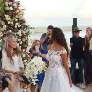 Exclusif  - Lais Ribeiro, Yannick Noah - Joakim Noah et Lais Ribeiro se sont mariés devant leurs amis et leur famille sur la plage de Trancoso au Brésil le 13 juillet 2022.