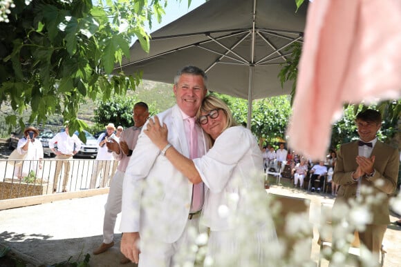 Mariage civil de Christine Bravo et Stéphane Bachot devant la mairie de Occhiatana en Corse le 11 Juin 2022 © Dominique Jacovides / Bestimage