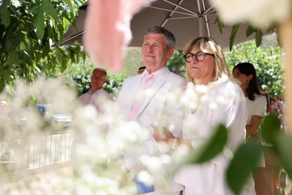 Mariage civil de Christine Bravo et Stéphane Bachot devant la mairie de Occhiatana en Corse le 11 Juin 2022 © Dominique Jacovides / Bestimage