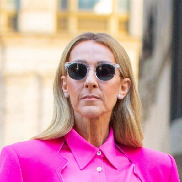 Celine Dion a choisi de s'habiller en rose pour la Journée Internationale pour les Droits des Femmes à New York le 7 mars 2020. 