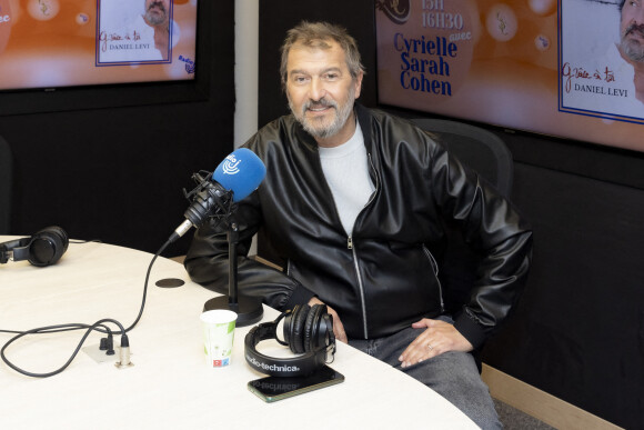 Info du 06/08/2022 - Daniel Levi est décédé des suites d'un cancer - Exclusif - Daniel Levi - Daniel Lévi lors de l'enregistrement de l'émission "CS Cohen" sur Radio J à Paris. Le 28 février 2022 © Jack Tribeca / Bestimage