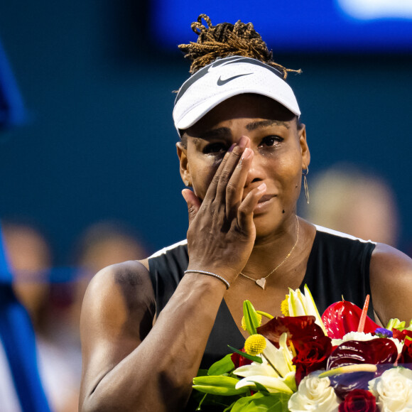 Serena Williams émue après le dernier match de sa carrière lors du "National Bank Open" à Montréal au Canada, le 10 août 2022.  © Rob Prange/AFP7 via Zuma Press/Bestimage