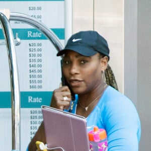 Exclusif - Serena Williams est de retour à son hôtel à Toronto le 7 août 2022. 