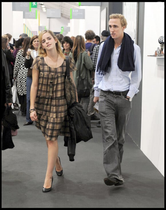 Emma Watson et Jay Barrymore à Londres.