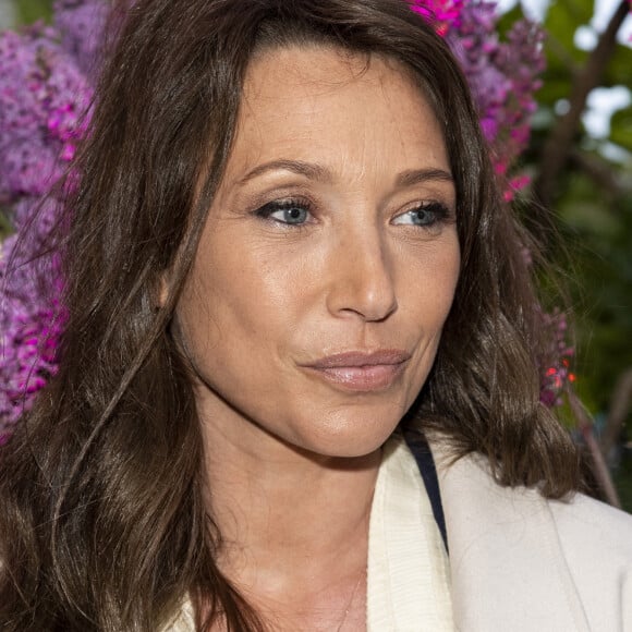 Laura Smet - Remise du prix littéraire "La Closerie des Lilas" à la Closerie des Lilas à Paris. © Pierre Perusseau/Bestimage