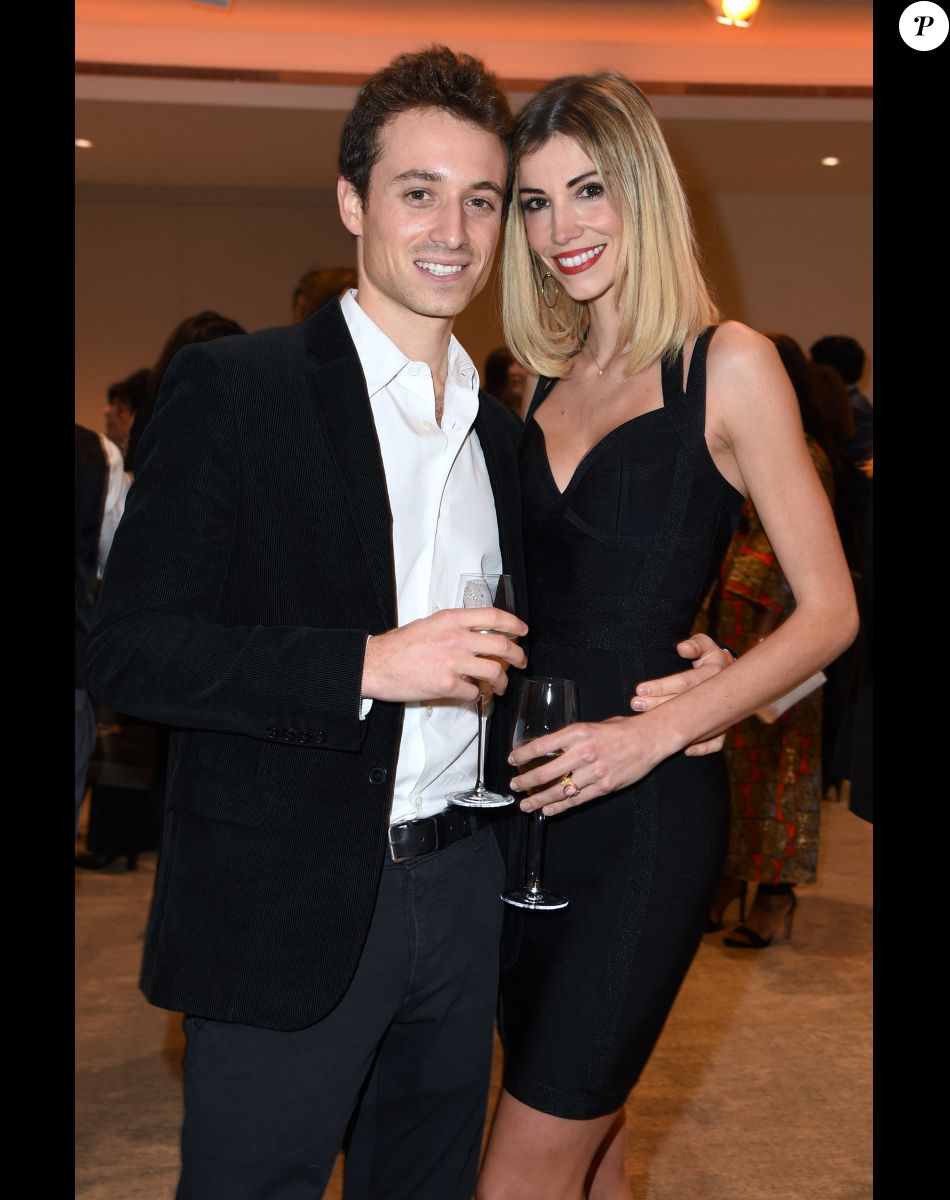 Exclusif - No Web - No Tabloïds - Hugo Clément et sa compagne Alexandra Rosenfeld (Miss France 2006 et Miss Europe 2006) - Dîner de gala au profit de l'association "Maïsha Africa" de Sonia Rolland, qui vient en aide aux enfants du Rwanda, au Pavillon Gabriel, à Paris, France, le 17 décembre 2018. © Gorassini-Moreau/Bestimage