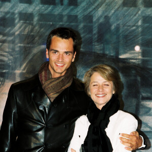 Archives - Charlotte Rampling et son fils David Jarre lors de l'avant-première du film "Minority Report" à Paris, le 24 septembre 2002